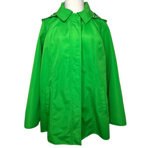 Dennis Basso Green Size L Rain Jacket Zips and Snaps Pockets Removable Hood B02